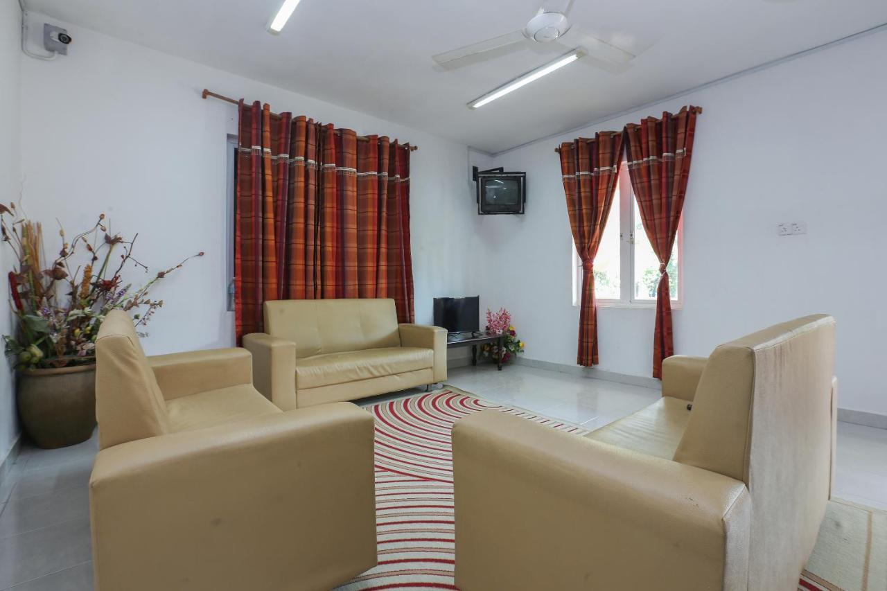 OYO 8966 Dee Wana Resort 1 Pasir Puteh Buitenkant foto