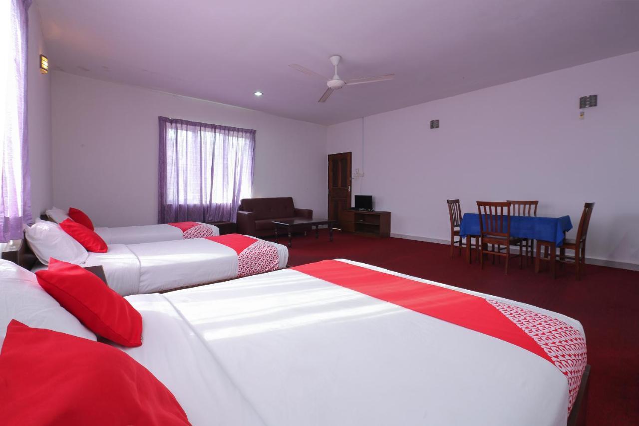 OYO 8966 Dee Wana Resort 1 Pasir Puteh Buitenkant foto